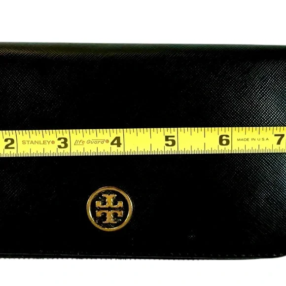 Tory Burch Zip Around Continental Wallet in black - Picture 6 of 12
